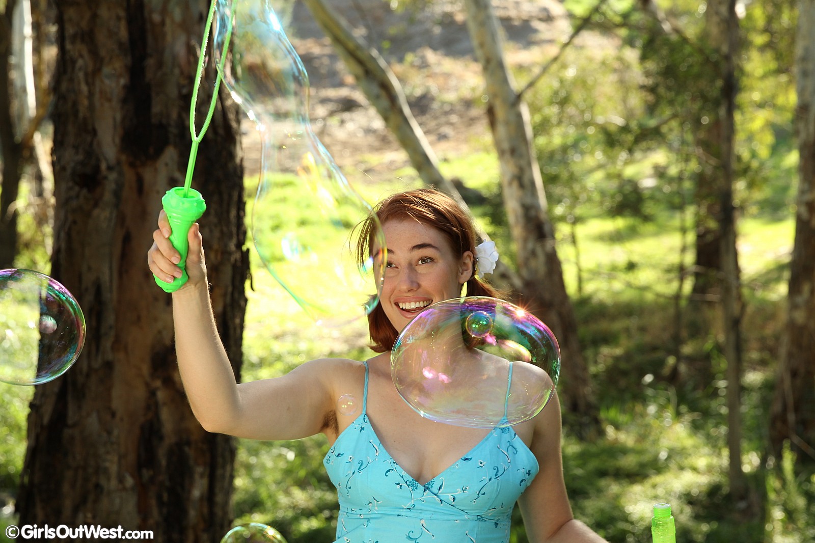 Cute Ginger Inserts Bubble Blower Girls Out West Free Stuff photo picture